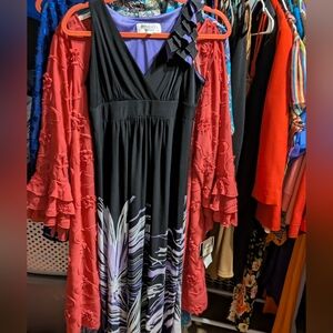 Vintage studio 1 4P Black and Purple Floral Dress